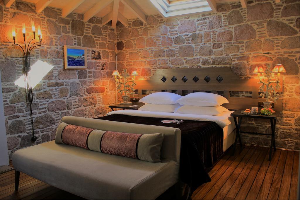 Cunda Lena Otel Ayvalı Exterior foto